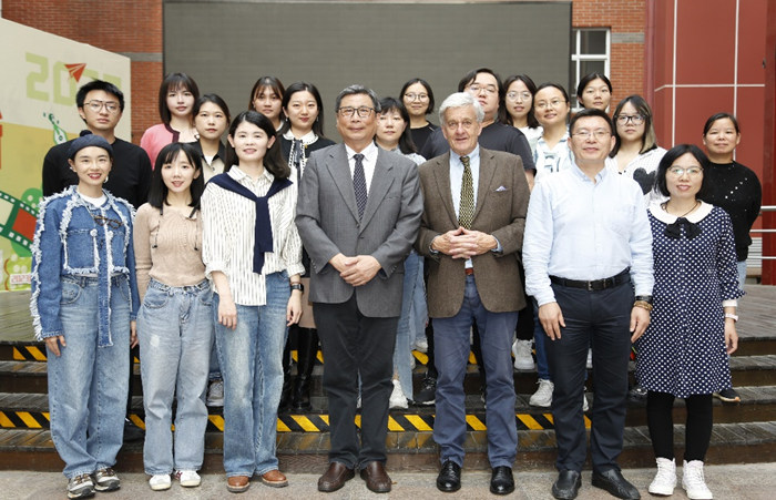 “中国发展与现代文明”学术研讨活动在复旦大学举行