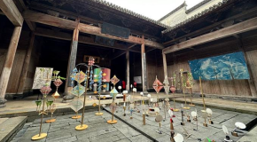 在黄山南屏村的祠堂里，开展一场纸文化的艺术复兴