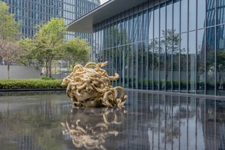 “预言的寓言”: 透过“可见与不可见”的多重关系,追问现代性的灵魂缺失