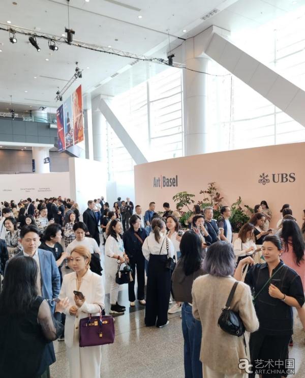 现场|在流动中“重新定位”:2025巴塞尔香港一睹为快