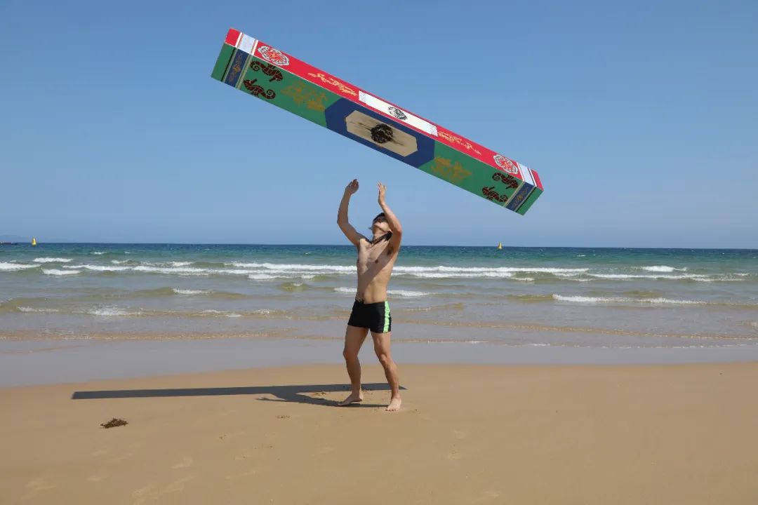 童昆鸟驻地个展“临下有赫”将于4月11日开幕