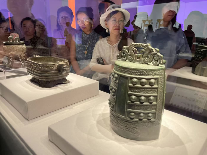 “达古今之宜——清代宫廷设计潮流” 展:在古物新韵中解码传统与创新