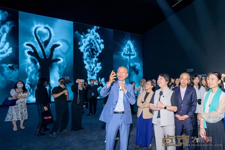 美高梅携手蔡国强呈献人工智能艺术家《cAI™️实验室2.0 》 特展