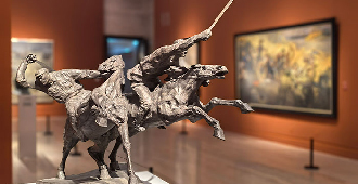 “人民必胜——纪念中国人民抗日战争暨世界反法西斯战争胜利80周年美术作品展”在京开幕