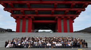 中国油画学会成立三十年 最大规模油画展亮相上海美术馆