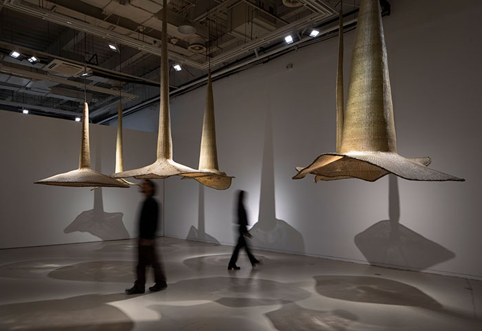 探索新的生命与感官交流模式——花儿听到蜜蜂了吗？第 15 届上海双年展开幕