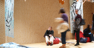 多维叙事的文化现场：“格间漫游——瑞士当代漫画艺术展”开幕