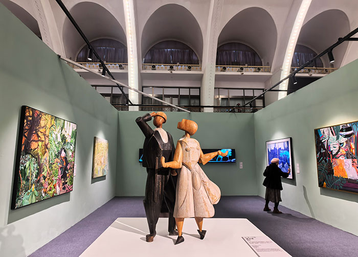 第十届中国北京国际美术双年展开幕 120个国家和地区艺术家同绘“共生”主题