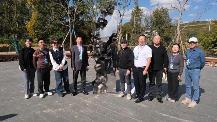 冬日姜州，陌上花开——“2025会东公共艺术季”沉浸式观察