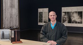 一位美国艺术家，在行走与摄影中探寻山水美学