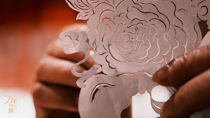 剪刀开合间的东方秘境